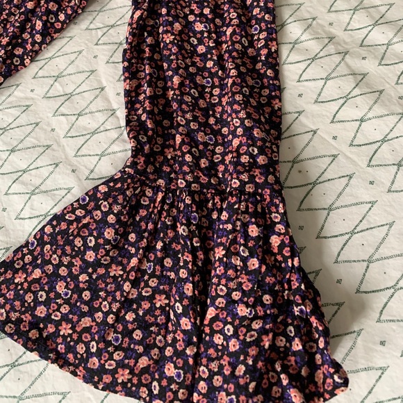 Top - Picture 2 of 4